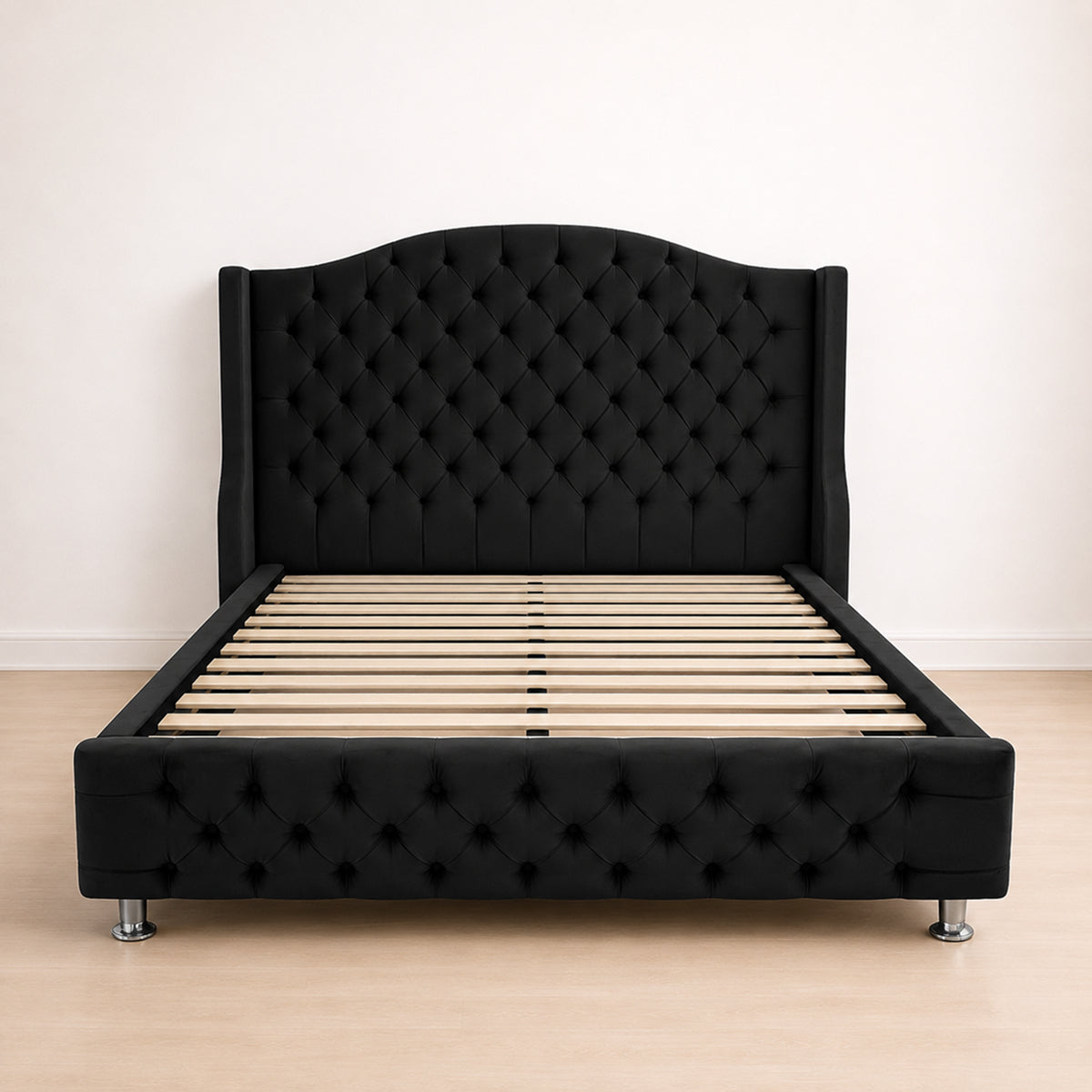 Chesterfield Black & Echo Balance