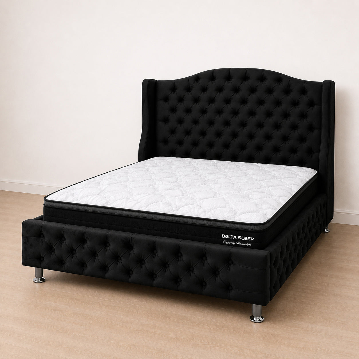 Chesterfield Black & Echo Balance